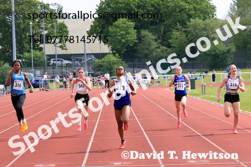 Girls Under-15s 100 metres, 2024 North Eastern Track and Field Champs., Middlesbrough.  Photo: David T. Hewitson/Sports for All Pics